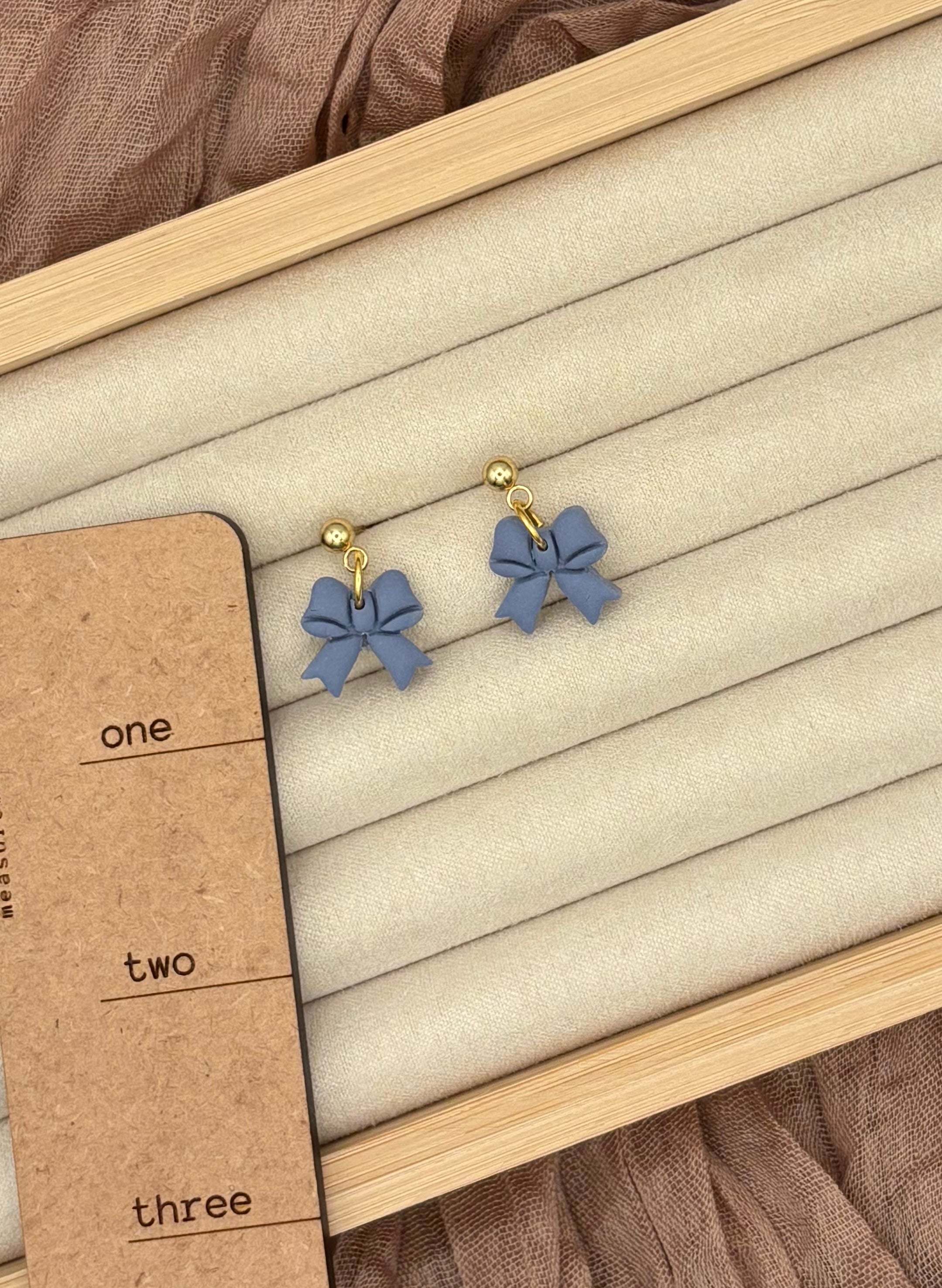 Classy Bows Earrings